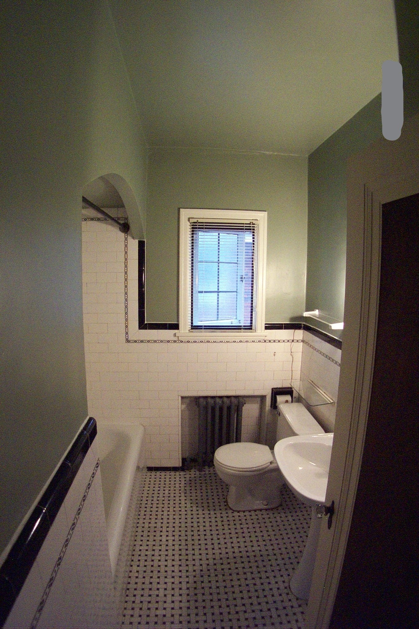 Bathroom - 330 S Aiken Ave