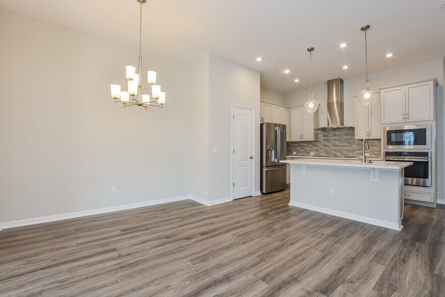 Building Photo - 1125 Mahonia Ct