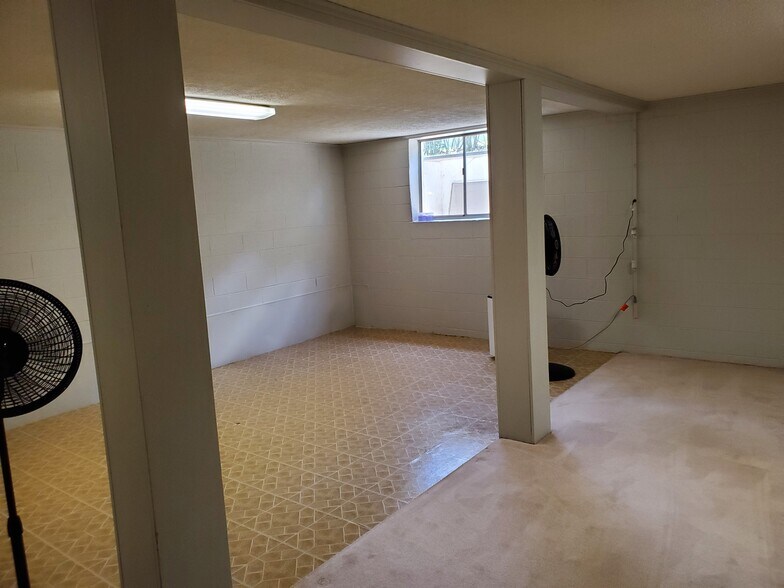 Building Photo - 616 Starlite Ln