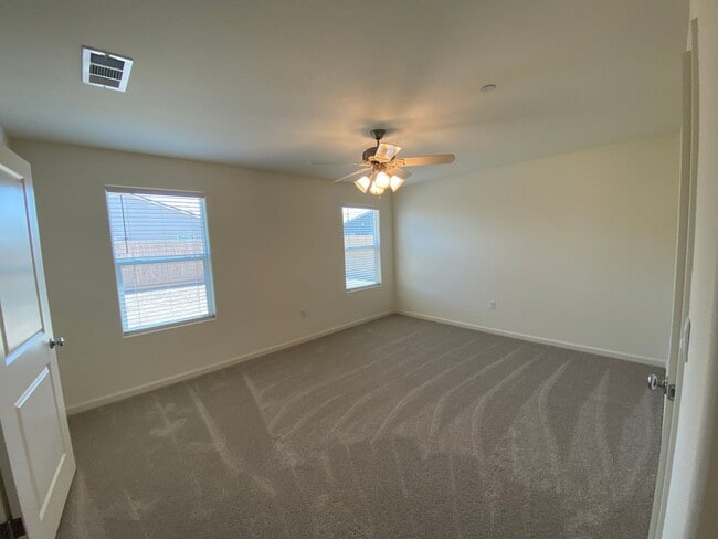 Building Photo - Tulare smart home, DR HORTON built home coming soon! Energy efficient