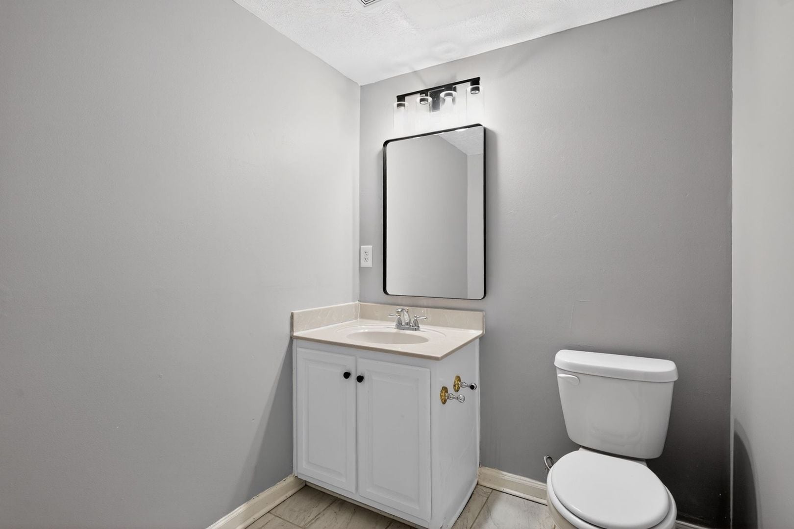 Building Photo - 1148 Fitzpatrick Rd