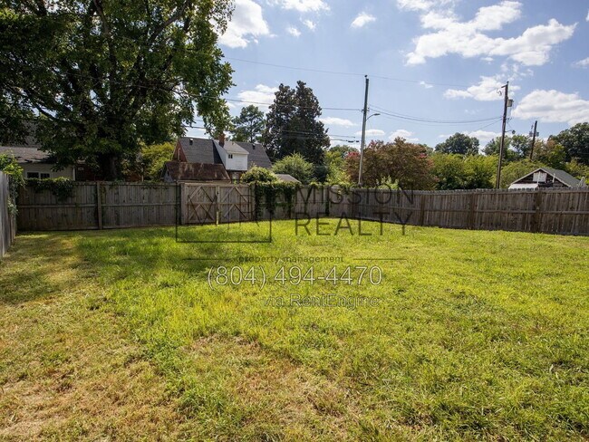 Building Photo - 3511 Idlewood Ave