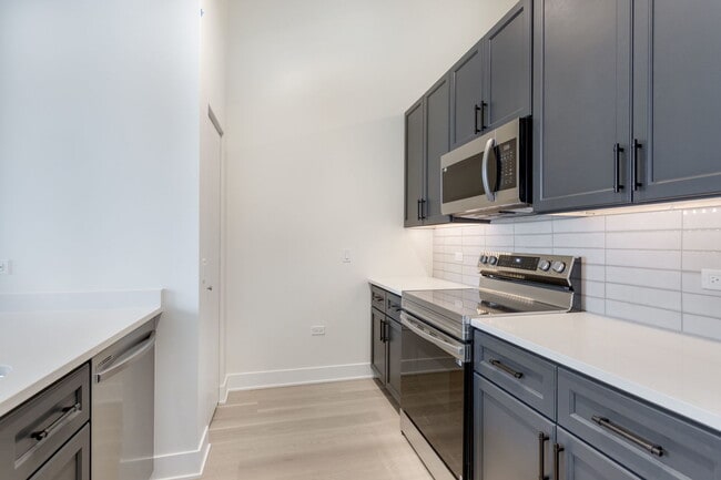 Building Photo - 3801 W 26th St