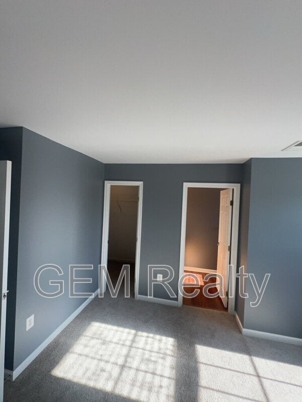 Building Photo - 7120 Azalea Dr