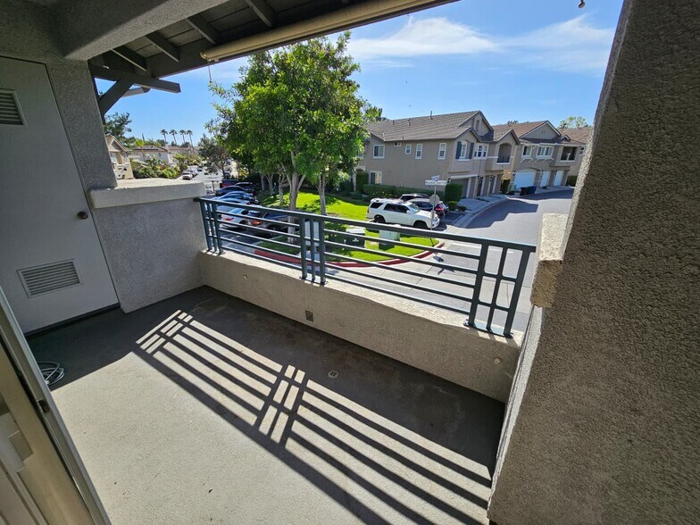 Building Photo - 1341 Monument Trail Dr