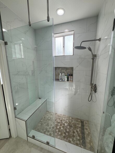 Building Photo - 3645 Cardiff Ave