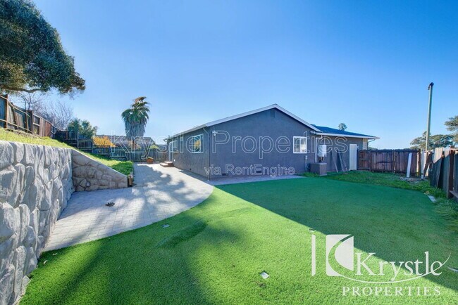 Building Photo - 160 Chapman Ct