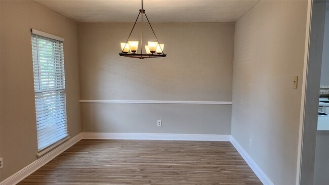 Building Photo - 7314 El Cresta Dr