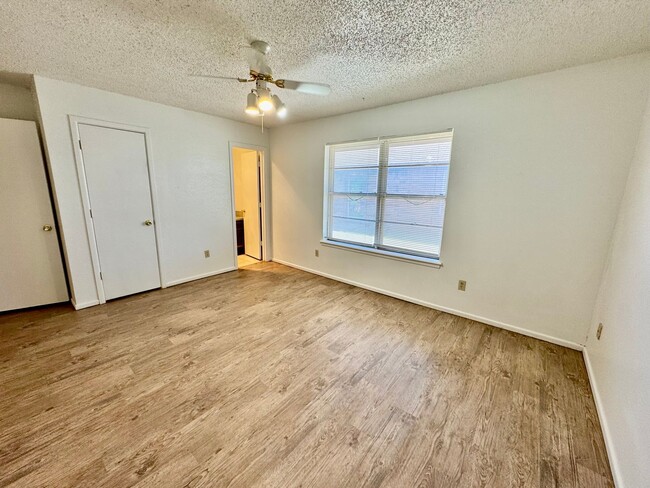 Building Photo - 6509 21st St