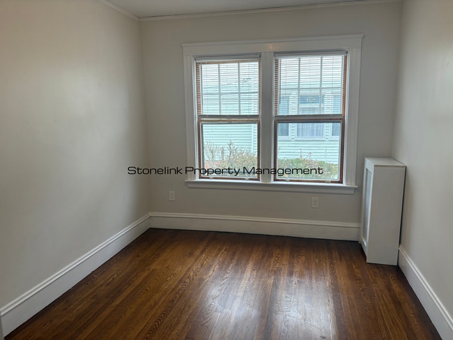 Building Photo - 108-110 Narragansett Street