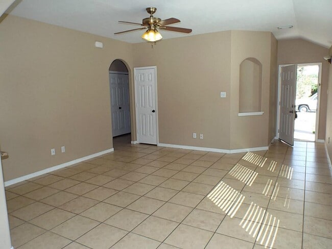 Building Photo - 19815 Owens Trace Ln