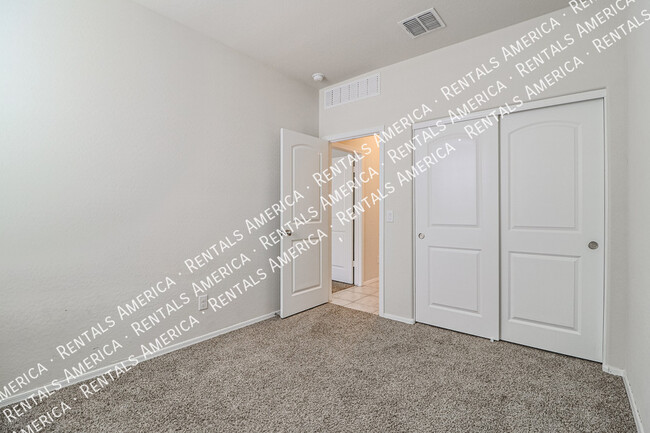 Building Photo - 11323 E Verbina Ln