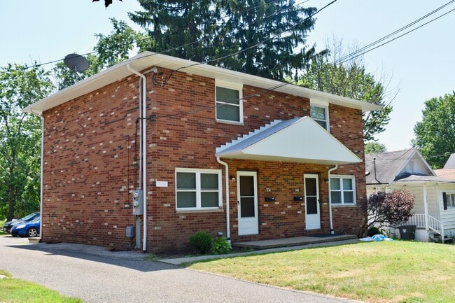 Townhouse - Kenmore Apartments and Townhomes