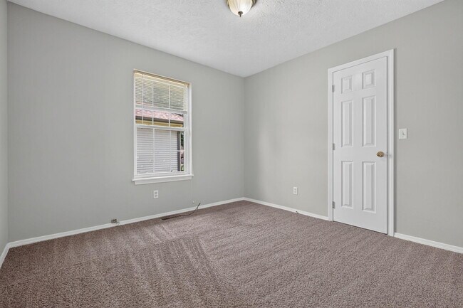 Building Photo - 1006 Cobblefield Way