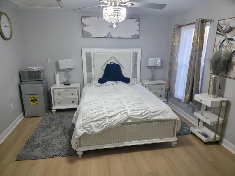 Primary Photo - 111 Fawn Hill Rd