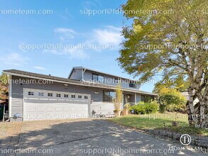 Building Photo - "Charming 3-Bed Home in Renton with Granite Touches & Gleaming Hardwood Floors!"