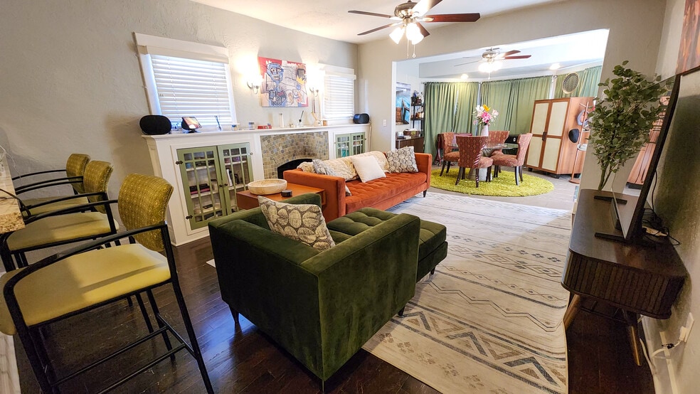 UNFURNISHED: This is how a tenant might use the space. - 60 W Lewis Ave