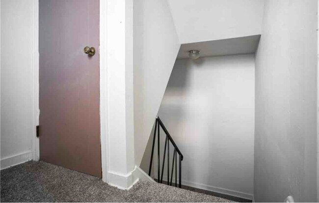 Building Photo - 9534 Glendale Rd