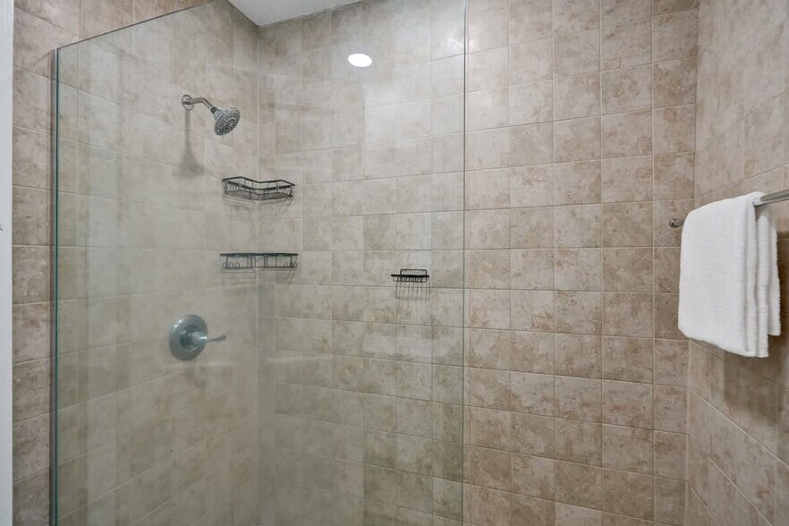 Building Photo - 1115 SW 4th St