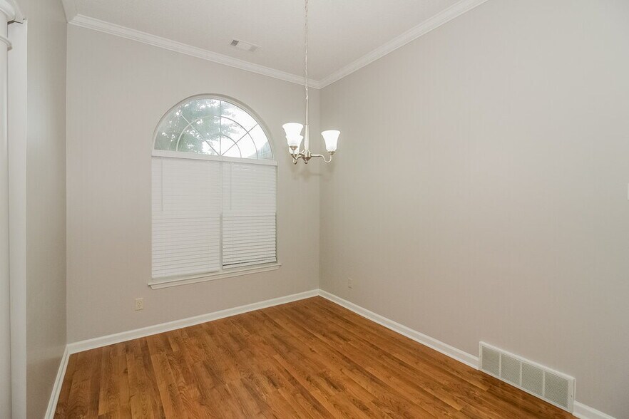 Building Photo - 8315 Red Creek Dr