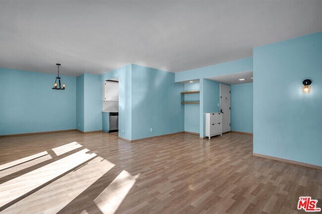 Building Photo - 5651 Windsor Way