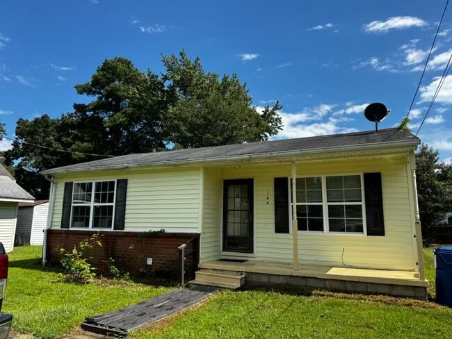 Primary Photo - 2 Bedroom House for Rent in Virginia Beach