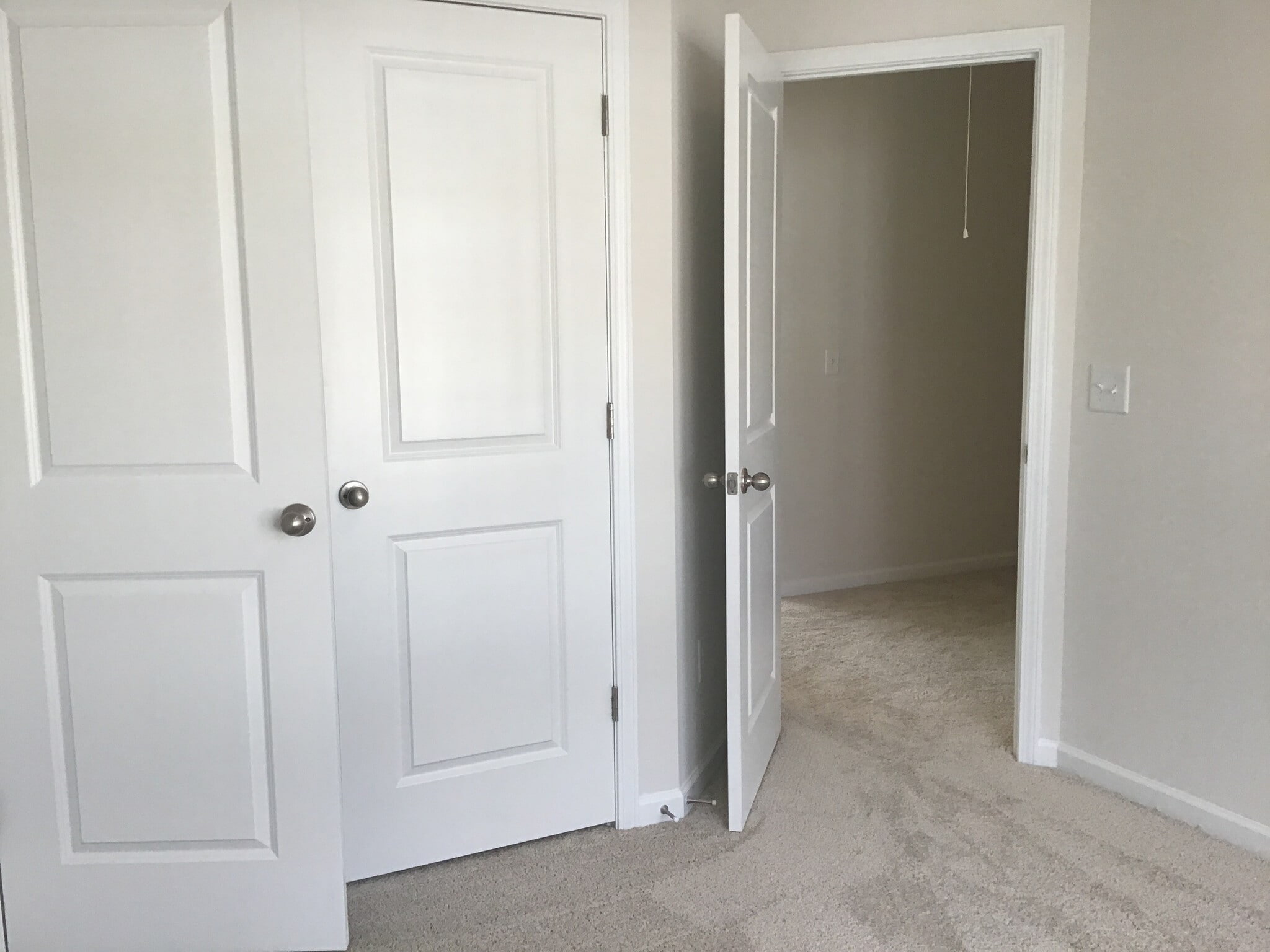 Building Photo - Room in Townhome on Beatty Woods Dr