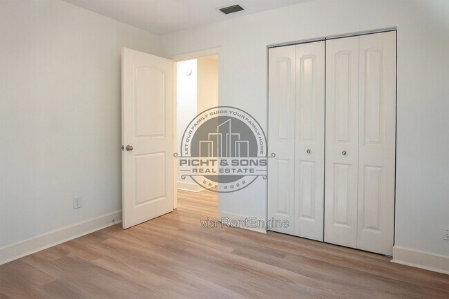 Building Photo - 2781 Grantham Ln