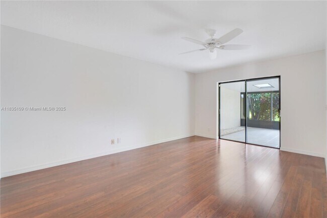 Building Photo - 244 Pleasant Wood Dr