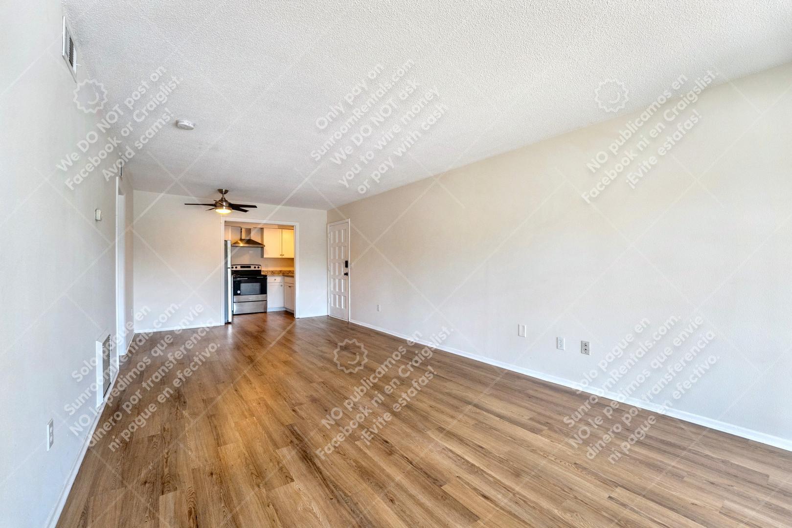 Building Photo - 600 S Betty Ln
