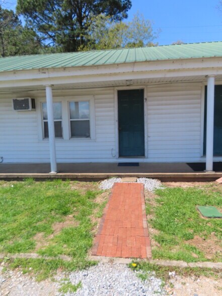 Building Photo - 15091 Fort Campbell Blvd