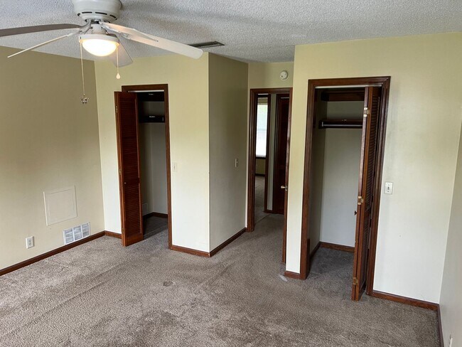 Building Photo - 108 Cambray Cir