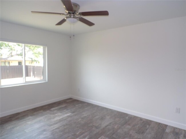 Building Photo - 2989 Pinetree St