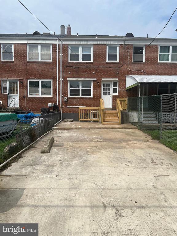 Building Photo - 7817 St Boniface Ln
