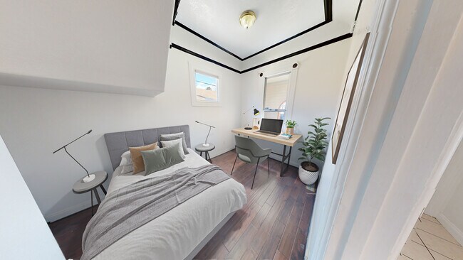 Building Photo - 1239 Haskell St