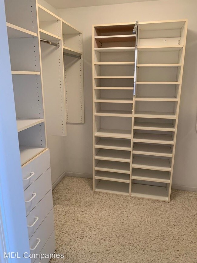 Building Photo - 2 br, 2 bath Apartment - 233 Jennison Place