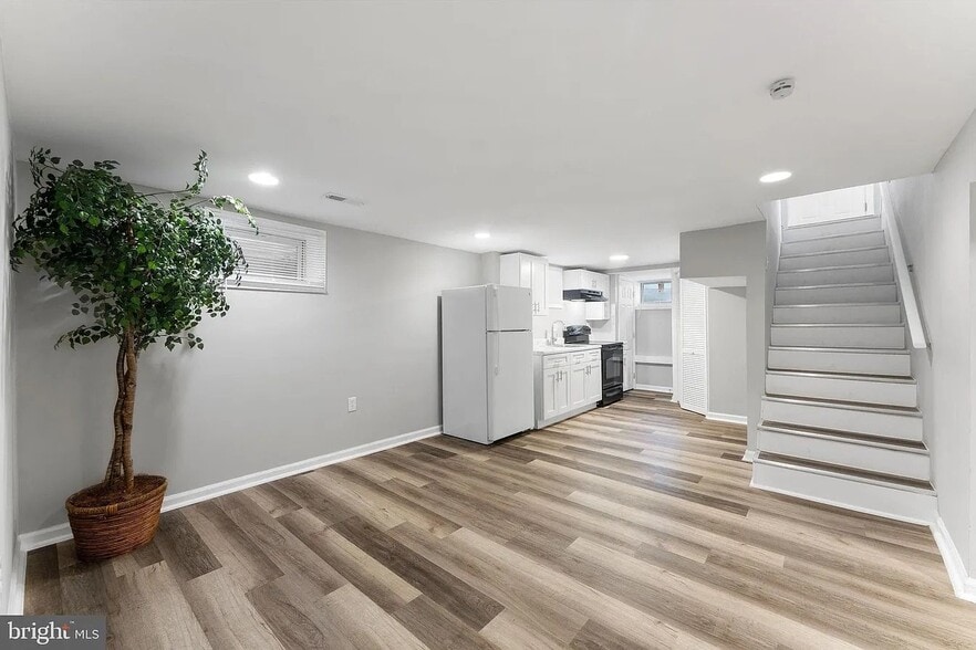 Building Photo - 2711 Edfeldt Dr