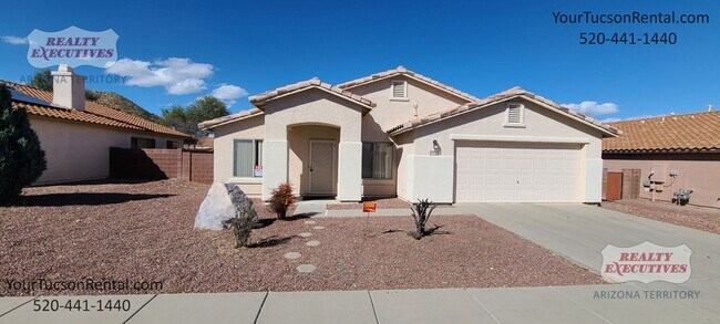 Building Photo - Starr Pass Shadows 4 bedrooms and 2 bathrooms