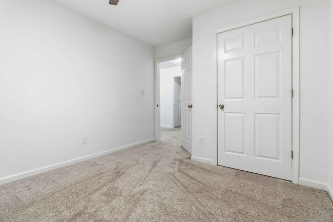 Building Photo - 420 Thistle Cove