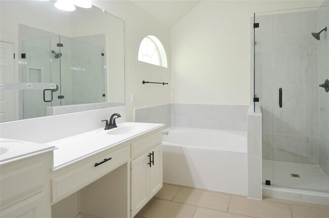 Building Photo - 506 Pleasant Valley Dr