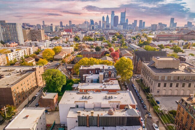 Building Photo - 1519-21 N 16TH ST Unit C4