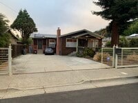 Building Photo - 3951 Altamont Ave