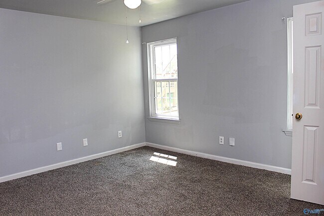 Building Photo - 351 Waters Edge Ln