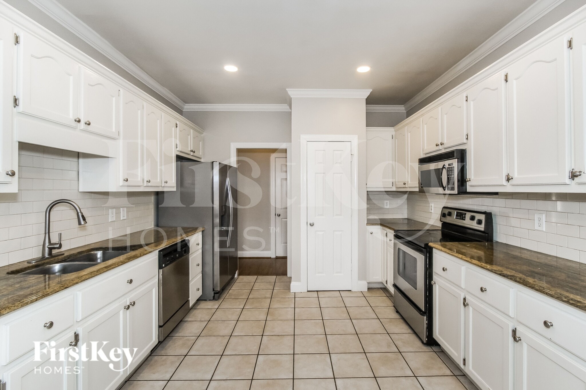 Building Photo - 6209 Shades Pointe Ln