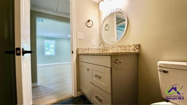 Building Photo - 311 S 2nd St