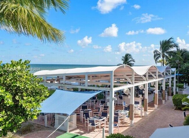 Building Photo - 18101 Collins Ave