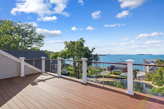 Building Photo - 25 Cushing Ave