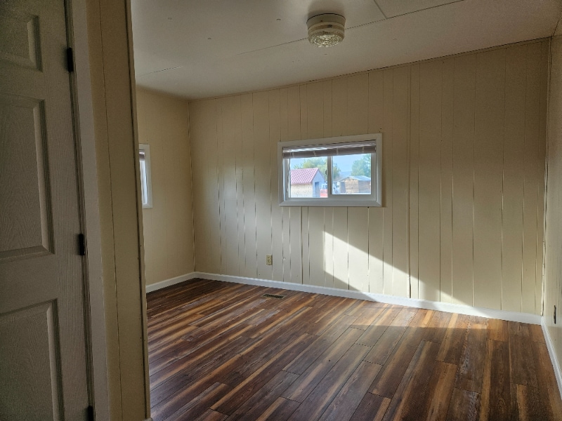 Building Photo - 32 3rd St