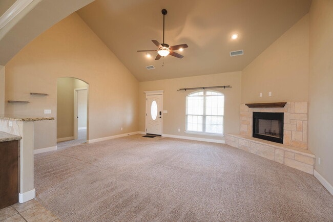 Building Photo - 4915 Lehigh St