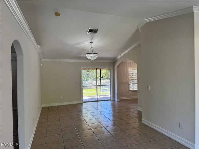 Building Photo - 3109 32nd St W